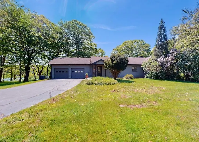 Water-View Retreat With Beach Access, Deck, Grill, Ev Charger & Lawn Games