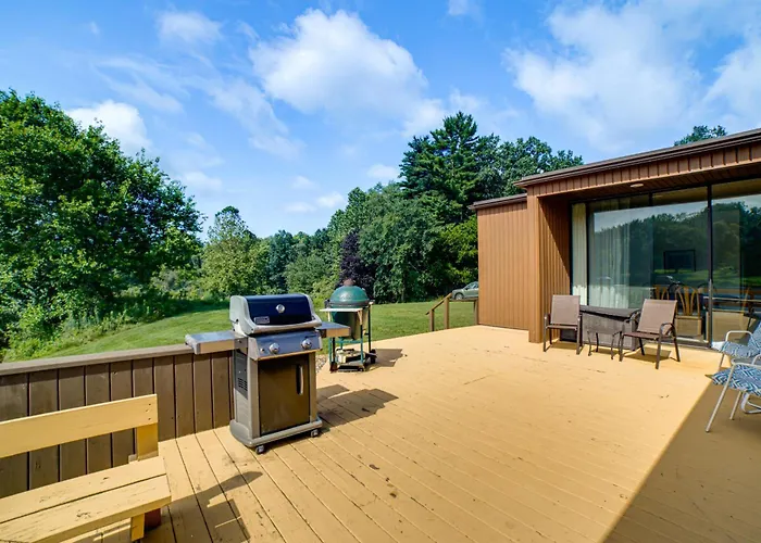 Cozy Fireside Retreat: Private Plymouth Lake Home!