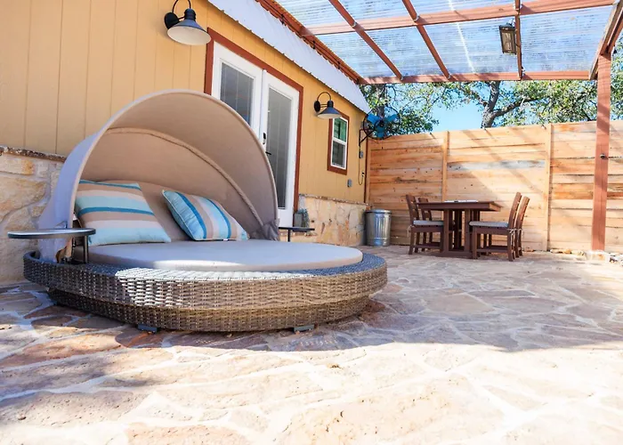 Romantic Tiny Luxury Retreat W Heated Pool, Sauna N Outdoor Shower In Wimberley 10 Acres