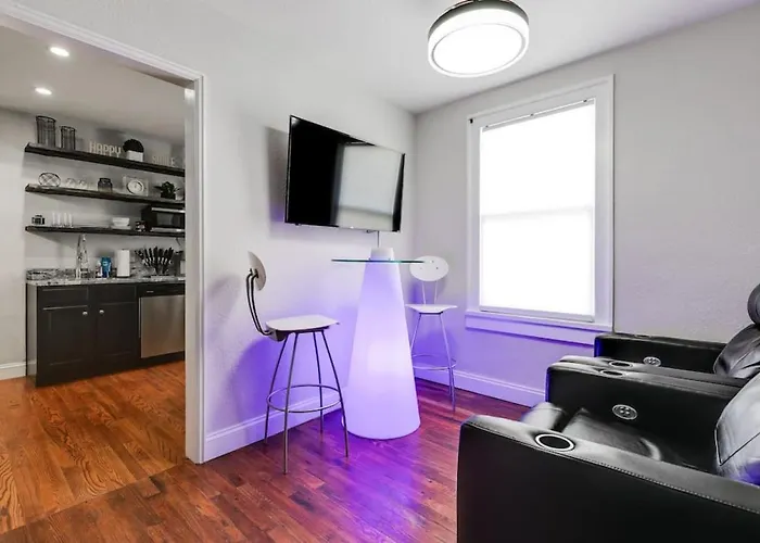 Charming, Happy 1-Bed Oasis: Rva Retreat Awaits!