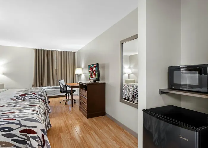 Red Roof Inn Gurnee - Waukegan
