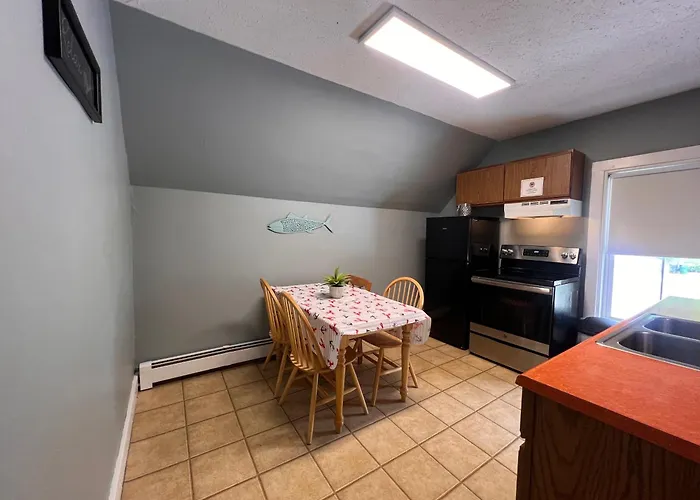 Claddagh Motel & Suites