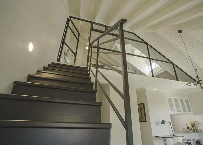 Choose To Be Happy At Ei8Ht - Super Studios And 1-Br Penthouse Apartment