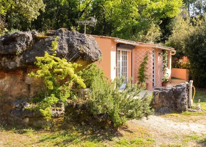 Maison Charmante A Montauroux Avec Jacuzzi Et Vue