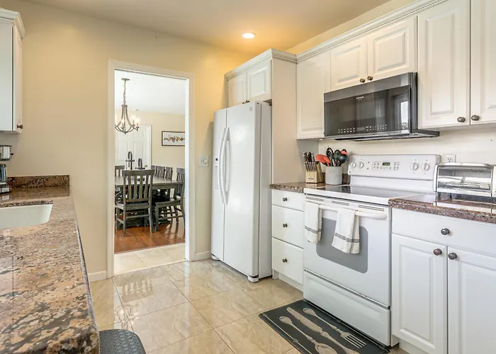 Riviera Beach Vacation Home W/ Pool: Walk To Beach