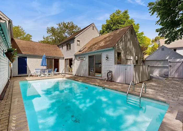 New Seabury Escape