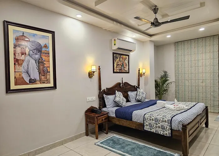 Rivelle Boutique Stays 10 Mins From Jaipur Railway Station