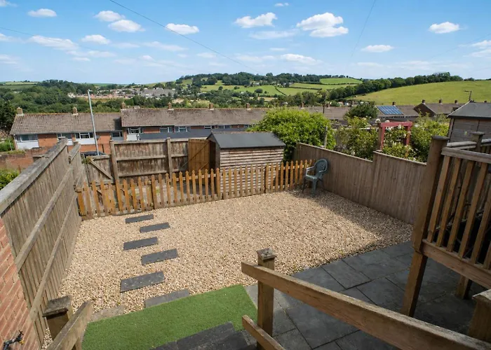 Hill'S View - 6 Sleeps - 10 Minute Walk To The Town