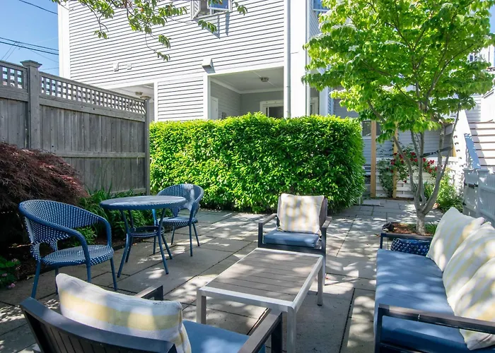 New Ac 1 Bedroom W Private Deck & Patio