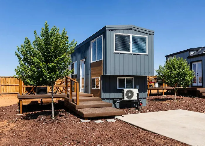 Zion Getaway Cozy Tiny Home With Private Hot Tub