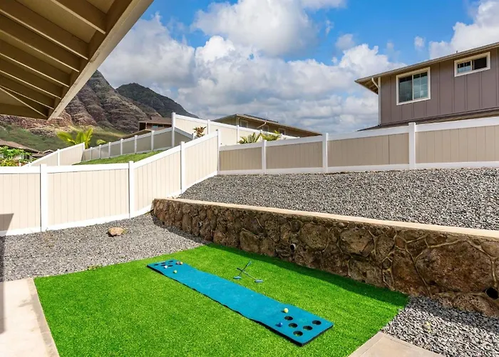 Makaha Villa By Avantstay