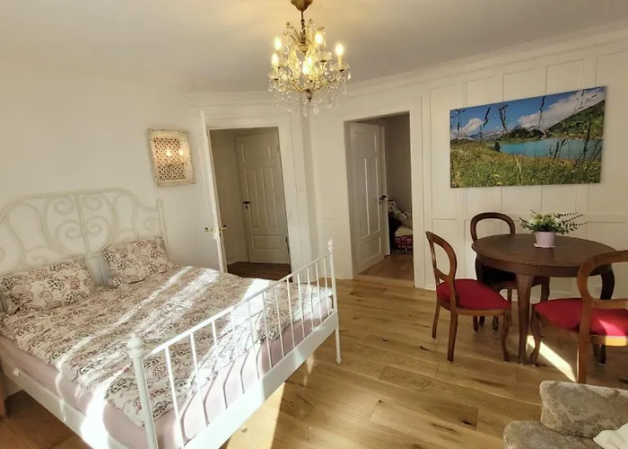 Stilvolle Apartments Im Gertrud Schloessli - Zentral Ruhig