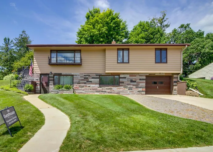 Walk To Lake Beach: Glenwood Vacation Rental!