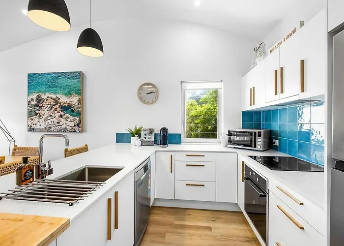 3 Andari Sunshine Beach Modern Apt 1 Min Beach