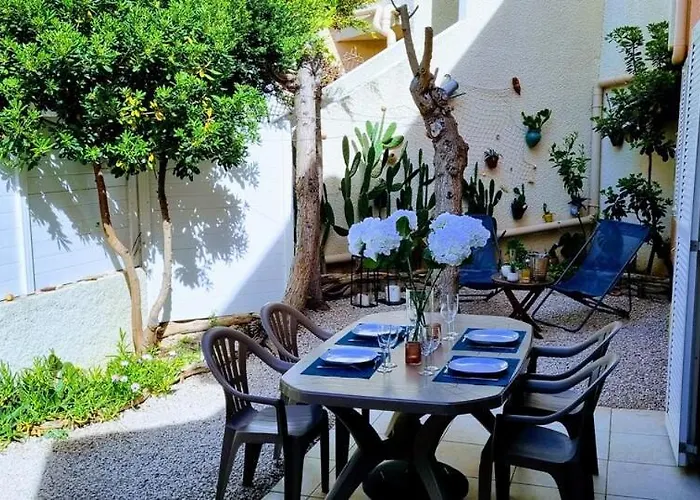 Le Marine Rez De Jardin Direct Plage Parking Prive Climatise