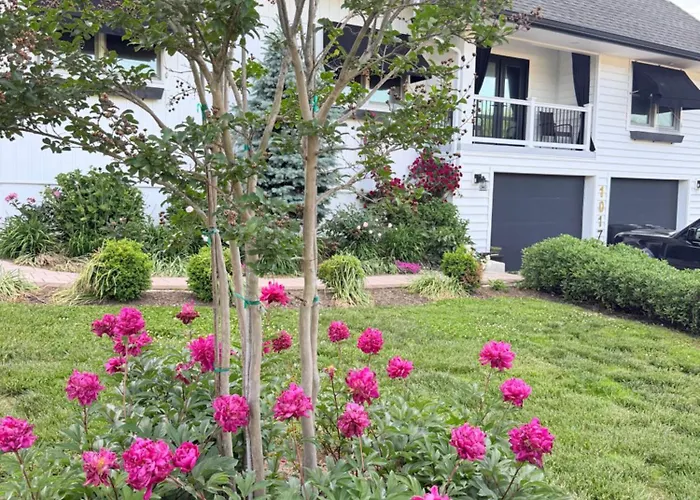 The Most Desired Summer Retreat With Private Pool Just 5 Minutes From The Beach