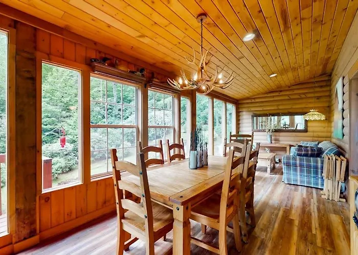 Misty Falls Hideaway