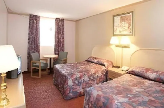 Knights Inn Brandon