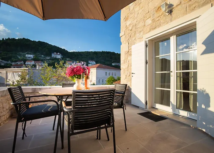 Grand Stone Casa Ciccarelli By Irundo