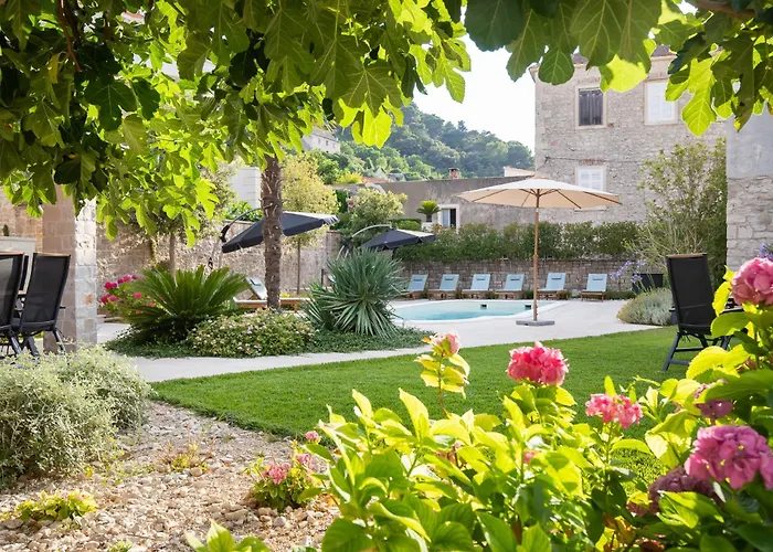 Grand Stone Casa Ciccarelli By Irundo