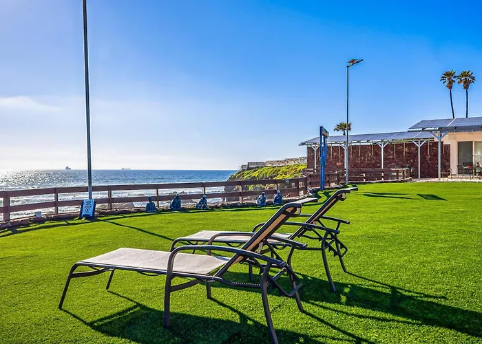 Dog-Friendly Suite With Hot Tub, Kitchenette, Heated Outdoor Pool, Private Patio
