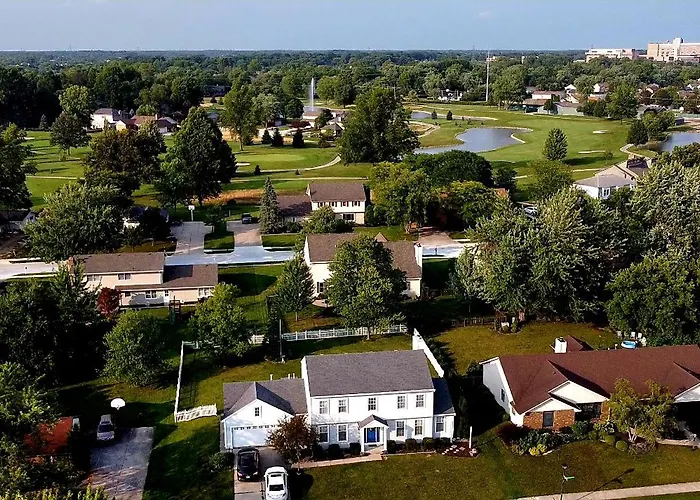 Entire Home In Golf Community - 5 Furnished Bedrooms