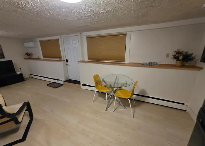 Garden City-Private 1Br Full Apt
