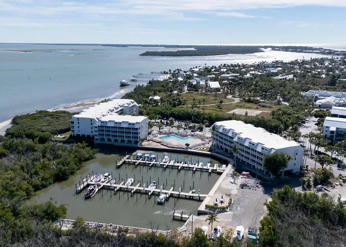Bayside Villa 4208