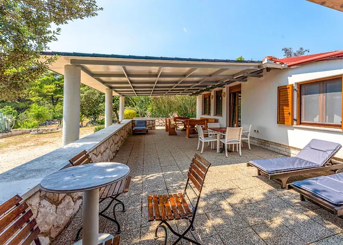 Holiday Home Dundo House By Interhome