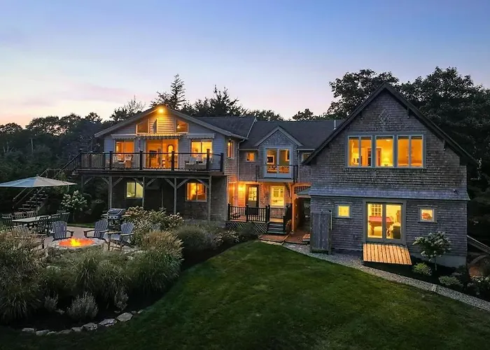 Grand View Getaway