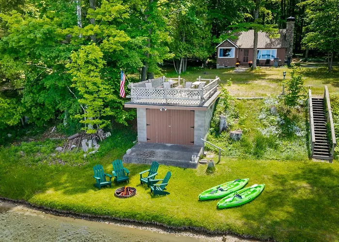 Terrapin Station- 2 Cottages On Glen Lake