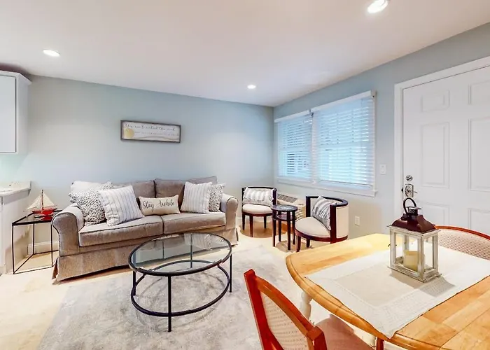 Immaculate Beach Condo