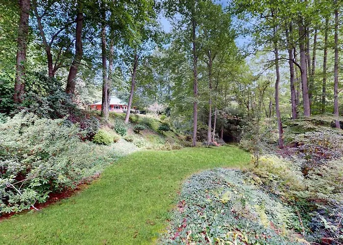 Circle House In The Smoky Mountains