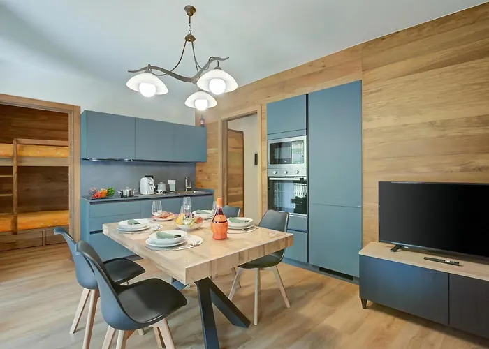 The Lovely Nest With Terrace - Happy Rentals