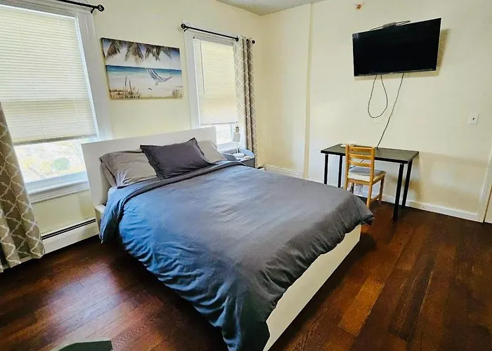 533F Nice Apartment Near Whole Foods, Brown University, Miriam Hospital