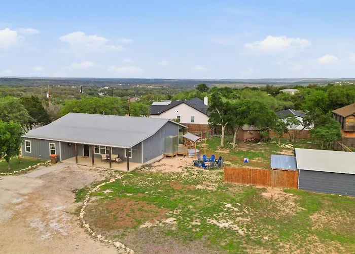 Game Barn, Cowboy Pool, 17Ft Movie Screen - Sleeps 10
