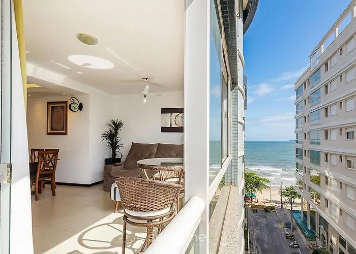 Apto vista mar c/ churrasq. a 50m da Praia ATT0602