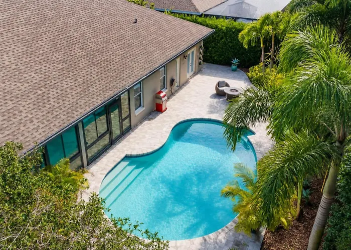 Private Oasis Heated Pool & Sauna