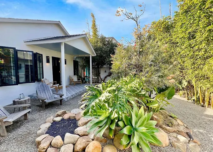 Nidomare - Channel Islands Beach Retreat