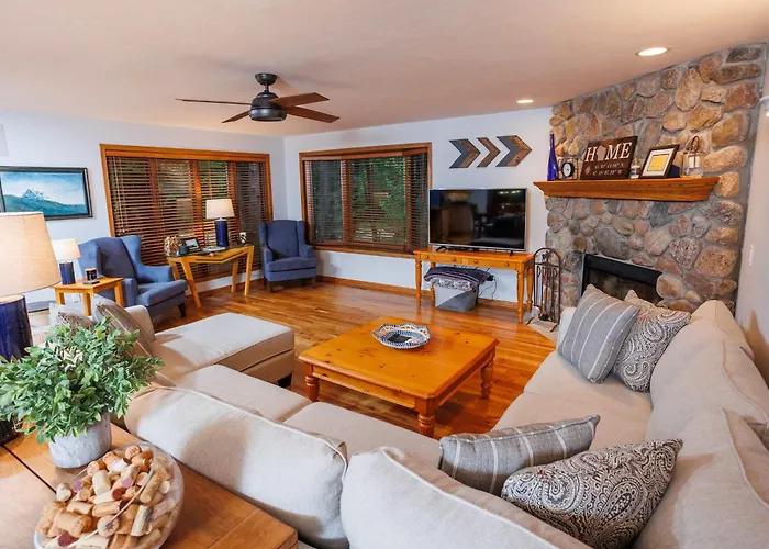 Asher Manor By Simple Life Rentals