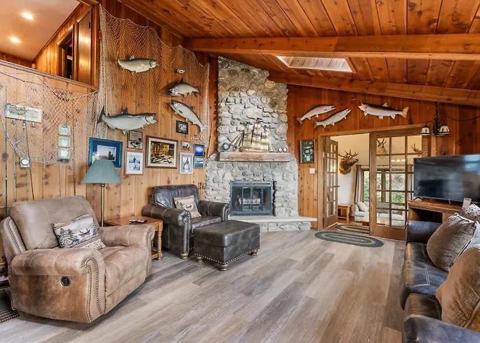 Lily Bay Lodge By Simple Life Rentals