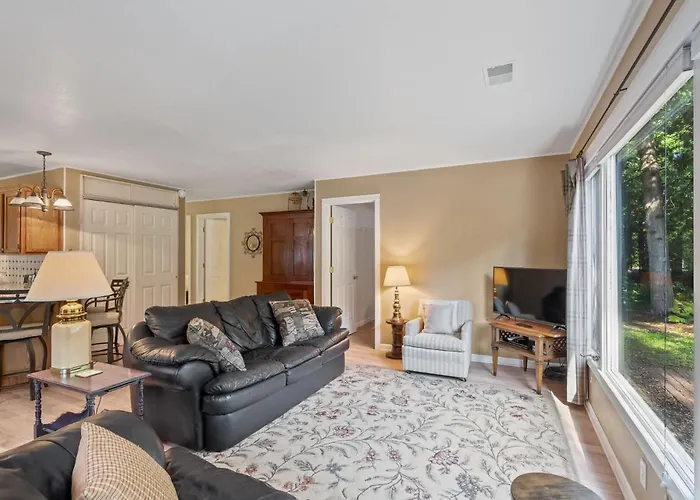 North Bay Tranquility By Simple Life Rentals