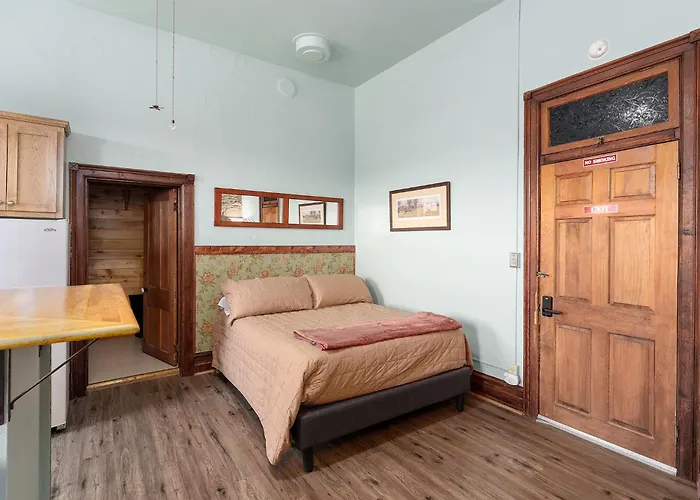 Del Norte Colorado Stone Quarry Studio Apt