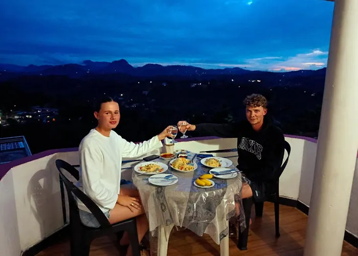 Mountain Bliss Villa Peradeniya