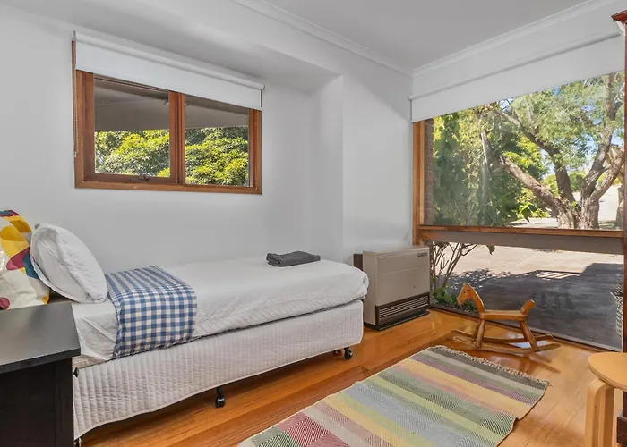 Dromana Treehouse With Sea Views