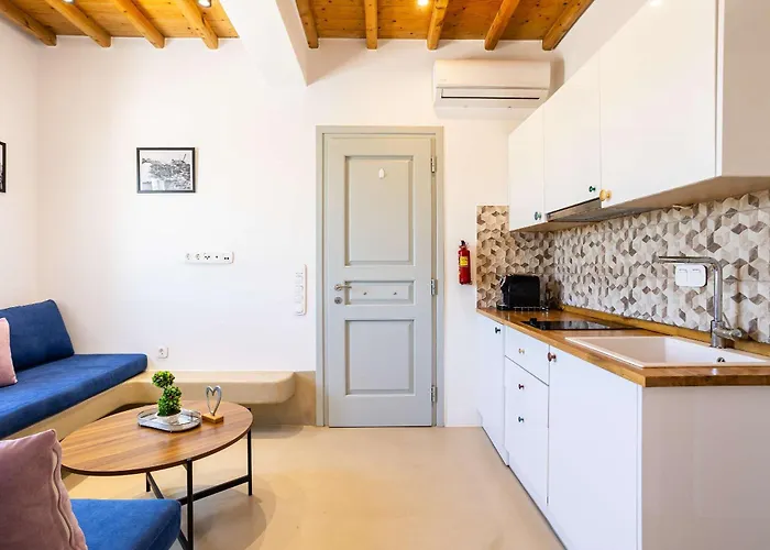 Assyr A - Santorini Cozy Cycladic Retreat