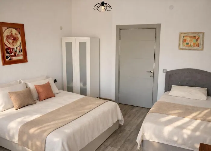 Villa With Private Pool And Unique Sea View In Cesme