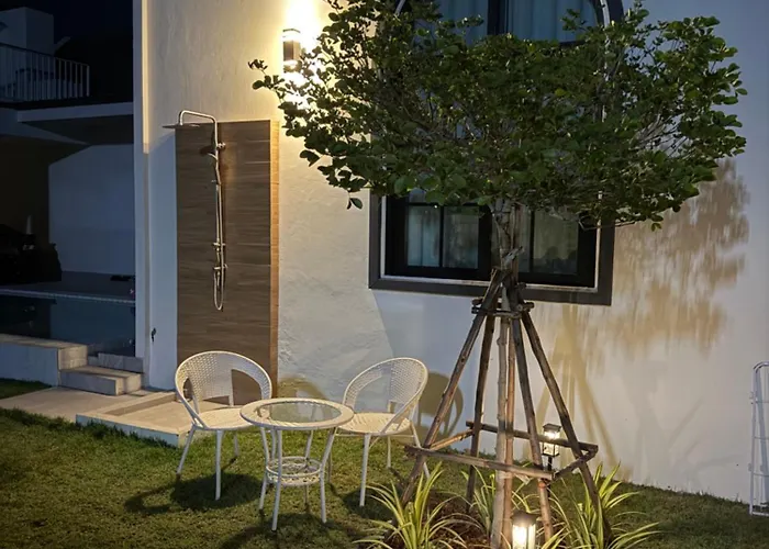 N&C Mountain Pool Villa Huahin