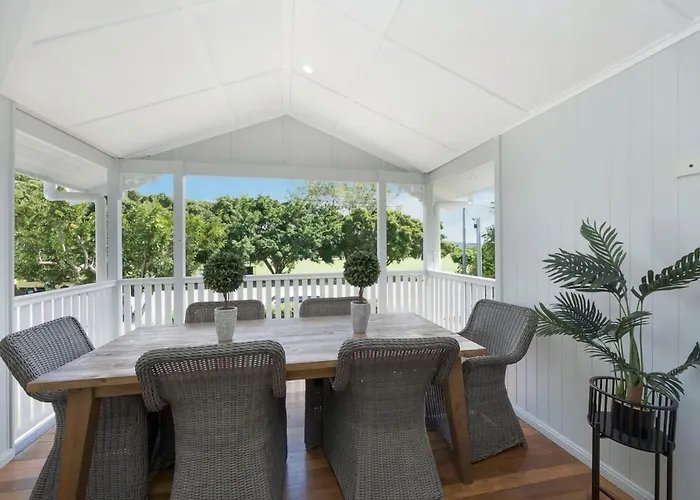 Grand 4Br Queenslander On Harold Sleeps 7