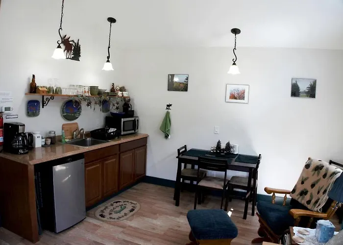 Cozy Log Cabin Rental Near Smugglers Notch State Park In Vermont